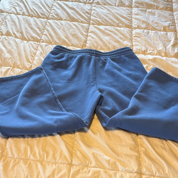 Aritzia Cozy Sweatfleece Boyfriend Wide Sweatpant French blue - Picture 5 of 6